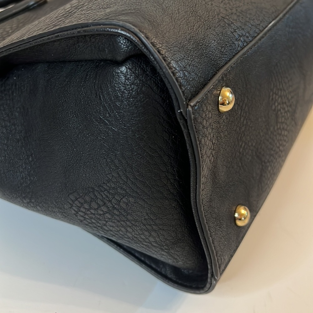 BLACK HAND BAG - Picture 6 of 13